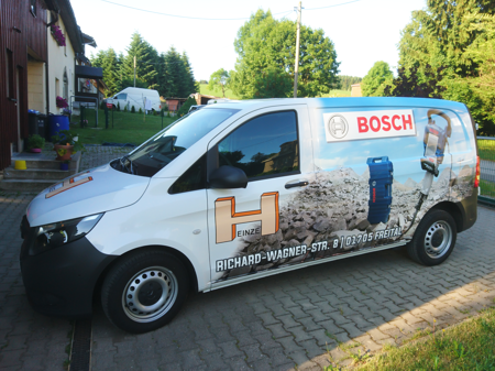 digital bedruckte Folie für den KFZ-Bereich Beklebung beider Fahrzeugseiten für die Fa. Heinze aus Freital